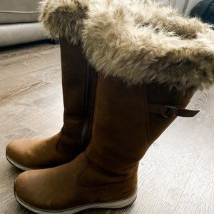 Eddie Bauer Women's Lodge Fur Boot